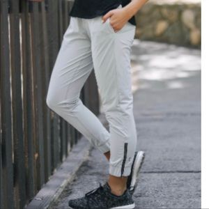 ZYIA light grey zip up joggers 🏃‍♀️
